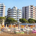 Practical In Lignano Pineta Apartment *
