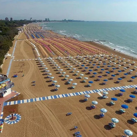 דירה Practical In Lignano Pineta *